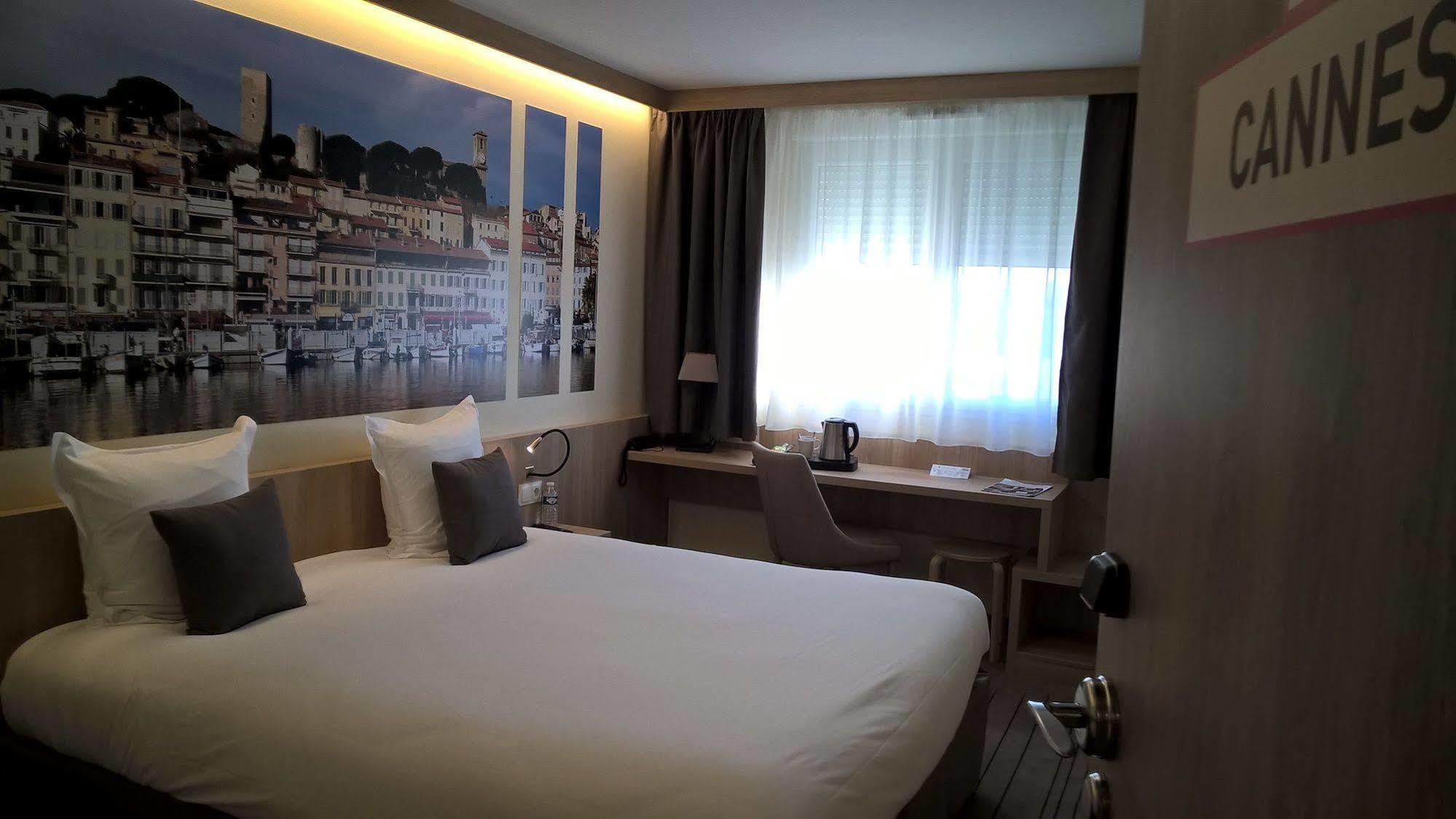 Brit Hotel Montargis Mormant-sur-Vernisson Exteriör bild